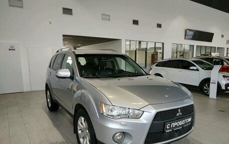 Mitsubishi Outlander III рестайлинг 3, 2010 год, 849 000 рублей, 3 фотография