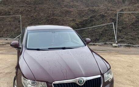 Skoda Superb III рестайлинг, 2012 год, 900 000 рублей, 4 фотография
