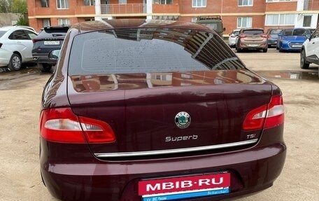 Skoda Superb III рестайлинг, 2012 год, 900 000 рублей, 3 фотография