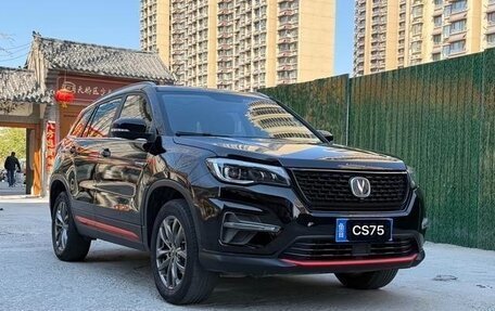 Changan CS75 I рестайлинг, 2021 год, 1 240 000 рублей, 2 фотография