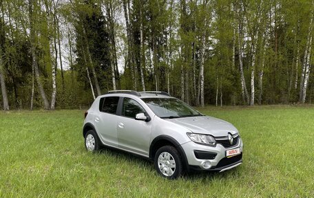 Renault Sandero II рестайлинг, 2018 год, 750 000 рублей, 3 фотография