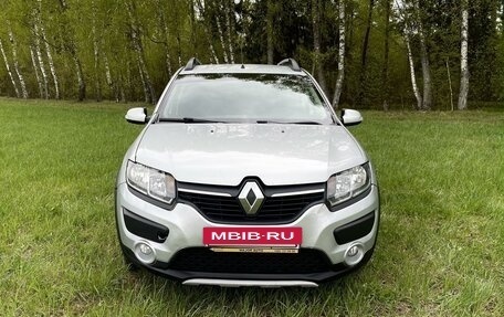 Renault Sandero II рестайлинг, 2018 год, 750 000 рублей, 2 фотография