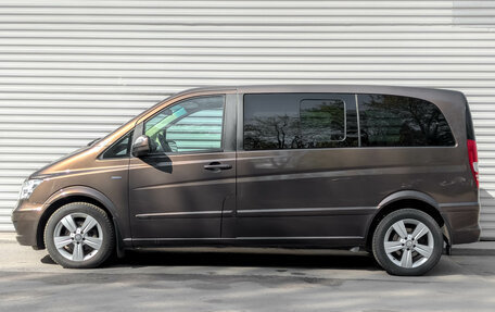 Mercedes-Benz Viano, 2013 год, 2 300 000 рублей, 8 фотография