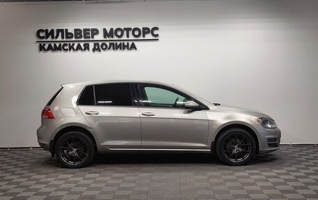Volkswagen Golf VII, 2013 год, 989 000 рублей, 4 фотография
