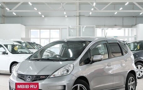 Honda Fit III, 2011 год, 1 059 000 рублей, 2 фотография