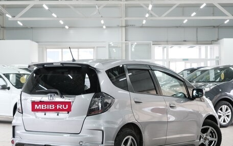 Honda Fit III, 2011 год, 1 059 000 рублей, 5 фотография