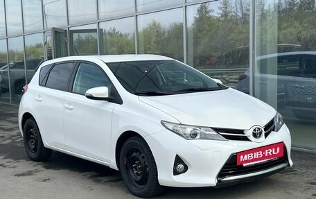 Toyota Auris II, 2013 год, 1 099 000 рублей, 3 фотография