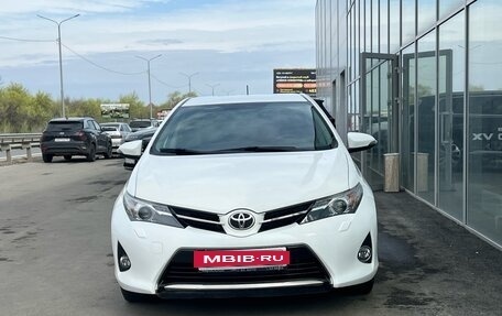Toyota Auris II, 2013 год, 1 099 000 рублей, 2 фотография