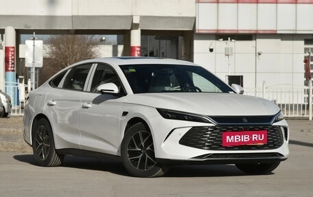 BYD Qin, 2025 год, 2 648 124 рублей, 2 фотография