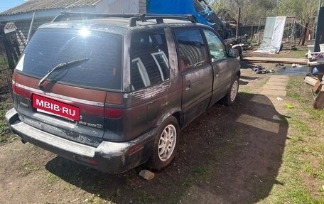 Mitsubishi Space Wagon III, 1996 год, 65 000 рублей, 3 фотография