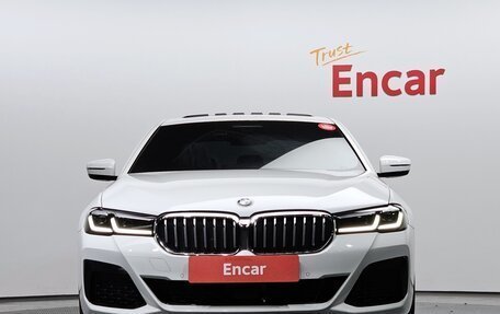 BMW 5 серия, 2022 год, 4 400 111 рублей, 2 фотография