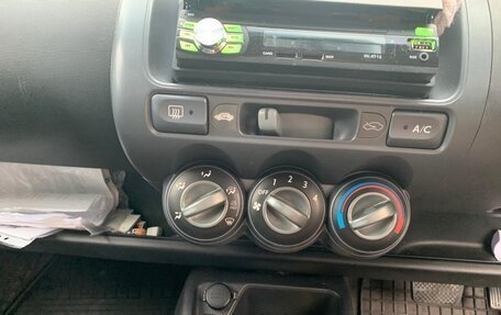 Honda Fit III, 2003 год, 230 000 рублей, 11 фотография