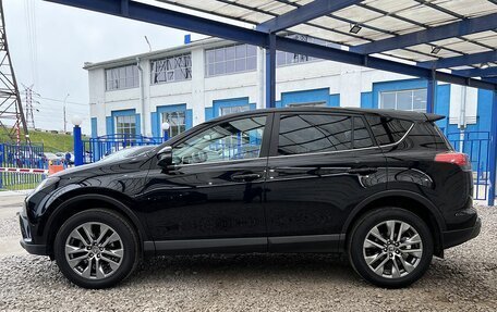Toyota RAV4, 2017 год, 2 599 000 рублей, 2 фотография