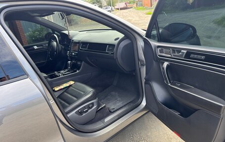 Volkswagen Touareg III, 2010 год, 2 500 000 рублей, 9 фотография