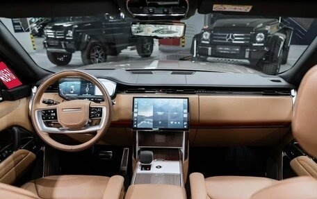 Land Rover Range Rover IV рестайлинг, 2025 год, 2 фотография