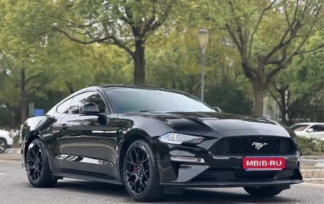 Ford Mustang VI рестайлинг, 2021 год, 2 650 525 рублей, 3 фотография