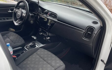 KIA Rio IV, 2018 год, 1 390 000 рублей, 7 фотография