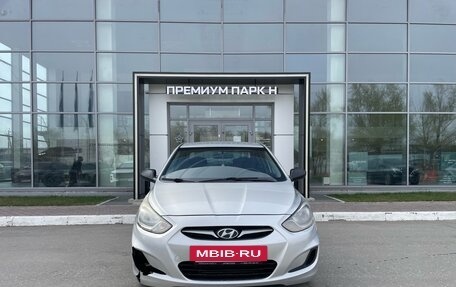 Hyundai Solaris II рестайлинг, 2012 год, 520 000 рублей, 2 фотография