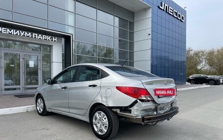 Hyundai Solaris II рестайлинг, 2012 год, 520 000 рублей, 5 фотография