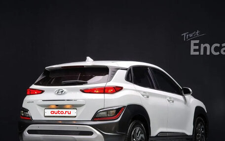 Hyundai Kona I, 2022 год, 1 705 000 рублей, 2 фотография