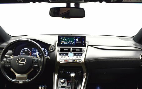 Lexus NX I, 2017 год, 3 110 000 рублей, 5 фотография