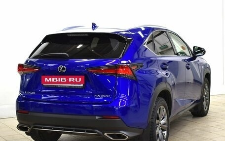 Lexus NX I, 2017 год, 3 110 000 рублей, 4 фотография