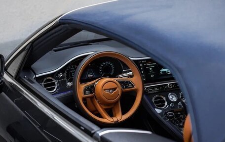 Bentley Continental GT, 2025 год, 65 000 000 рублей, 10 фотография