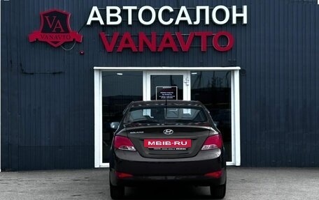 Hyundai Solaris II рестайлинг, 2016 год, 985 000 рублей, 7 фотография