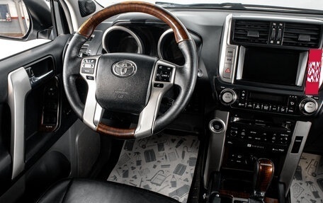 Toyota Land Cruiser Prado 150 рестайлинг 2, 2009 год, 2 999 000 рублей, 14 фотография