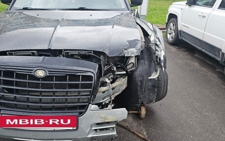 Chrysler 300C II, 2005 год, 630 000 рублей, 3 фотография