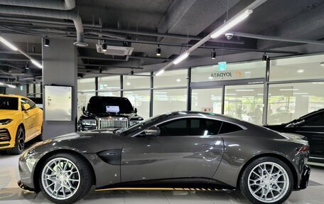 Aston Martin V8 Vantage IV, 2022 год, 21 330 000 рублей, 2 фотография