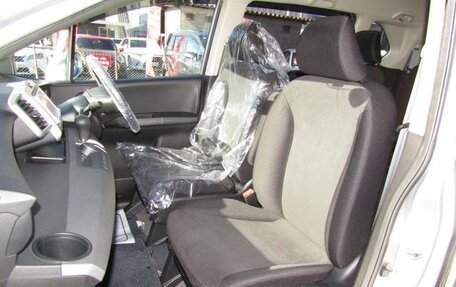 Honda Freed I, 2011 год, 815 000 рублей, 13 фотография