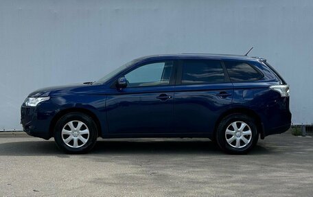 Mitsubishi Outlander III рестайлинг 3, 2013 год, 1 090 000 рублей, 8 фотография