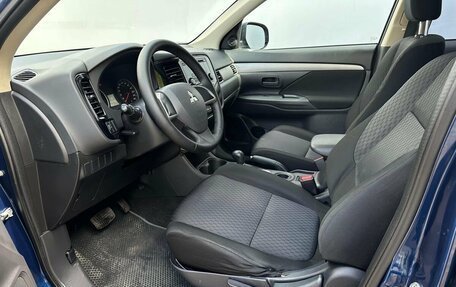 Mitsubishi Outlander III рестайлинг 3, 2013 год, 1 090 000 рублей, 9 фотография
