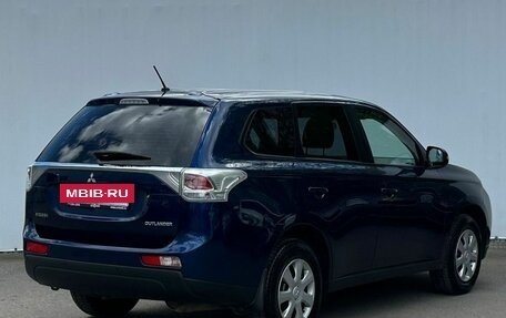 Mitsubishi Outlander III рестайлинг 3, 2013 год, 1 090 000 рублей, 5 фотография