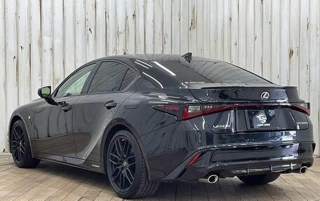 Lexus IS III, 2022 год, 3 100 090 рублей, 7 фотография