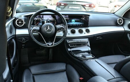 Mercedes-Benz E-Класс, 2021 год, 3 050 000 рублей, 6 фотография