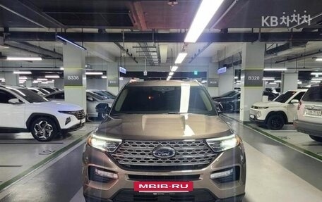 Ford Explorer VI, 2021 год, 3 085 555 рублей, 2 фотография