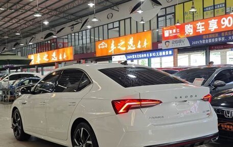 Skoda Octavia IV, 2022 год, 1 747 000 рублей, 5 фотография