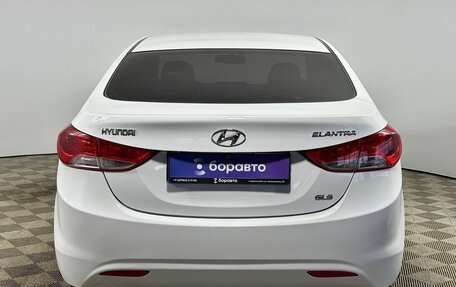 Hyundai Elantra V, 2013 год, 900 000 рублей, 4 фотография