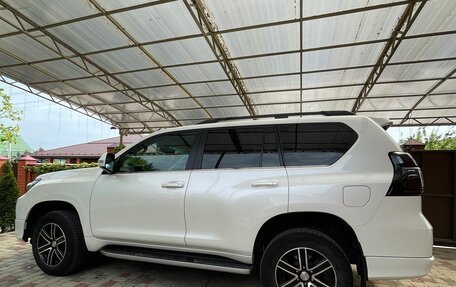 Toyota Land Cruiser Prado 150 рестайлинг 2, 2018 год, 4 900 000 рублей, 2 фотография