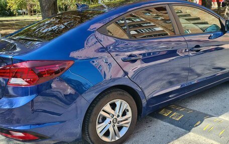Hyundai Elantra VI рестайлинг, 2020 год, 1 100 000 рублей, 3 фотография