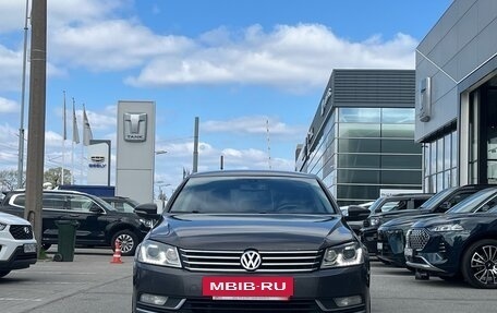 Volkswagen Passat B7, 2014 год, 1 099 000 рублей, 2 фотография