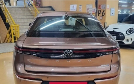 Toyota Crown, 2023 год, 4 350 000 рублей, 4 фотография