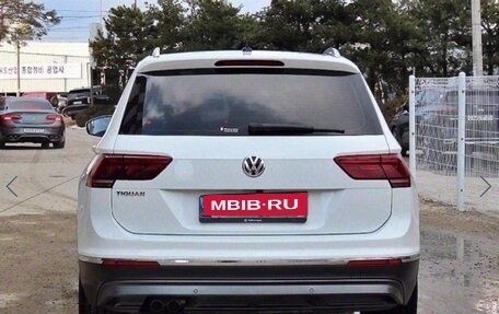 Volkswagen Tiguan II, 2020 год, 2 322 000 рублей, 3 фотография