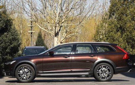 Volvo V90 Cross Country I рестайлинг, 2020 год, 2 700 000 рублей, 3 фотография