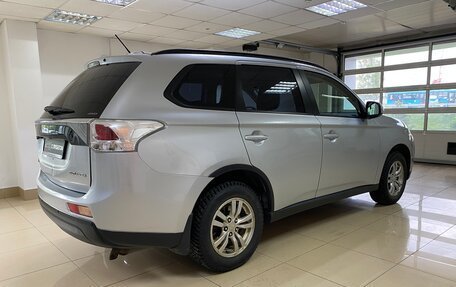 Mitsubishi Outlander III рестайлинг 3, 2013 год, 1 469 999 рублей, 4 фотография