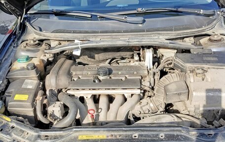 Volvo S60 III, 2004 год, 625 000 рублей, 2 фотография