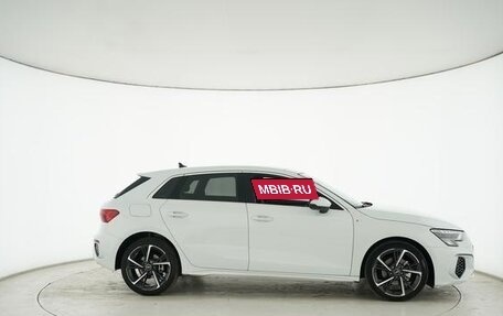 Audi A3, 2022 год, 1 850 000 рублей, 3 фотография