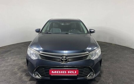 Toyota Camry, 2015 год, 2 200 000 рублей, 2 фотография